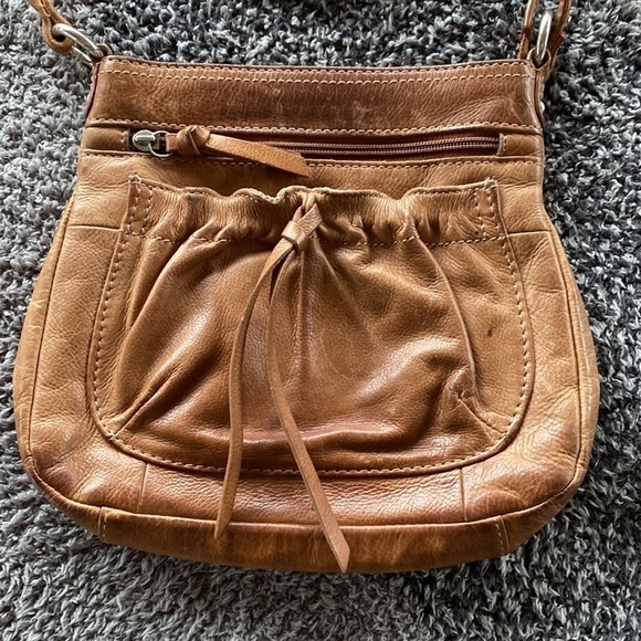 Fossil leather brown crossbody 9” x 10” Nice condition - Picture 3 of 7